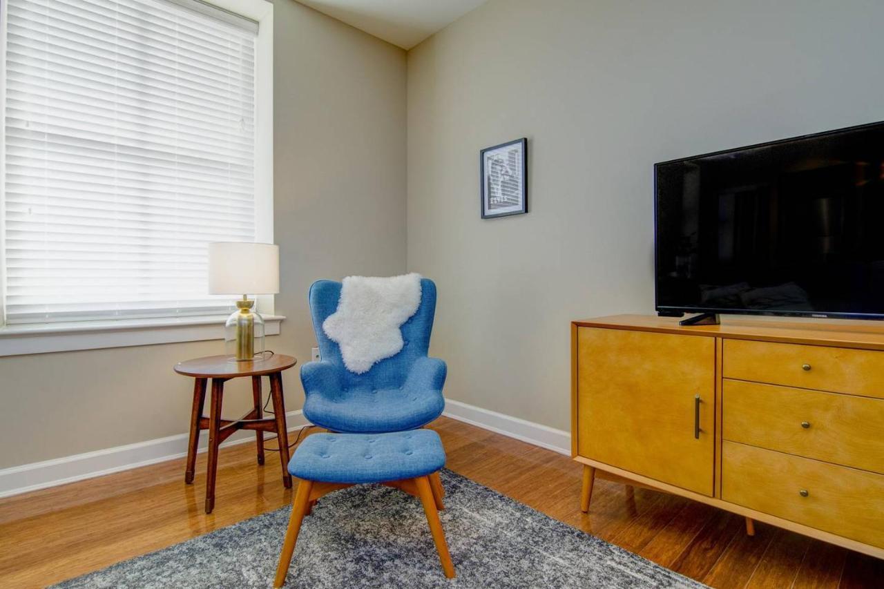 Live In A Spacious Loft A Short Walk To Beale St.! *