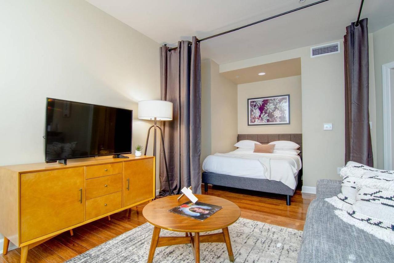 Apartment Live In A Spacious Loft A Short Walk To Beale St.! Memphis